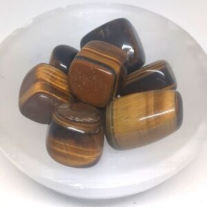 🆕 5 pieces of tigers eye polished tumbled gemstones